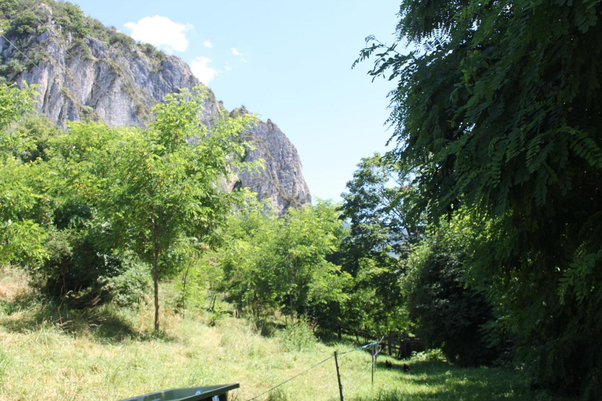 Comfortable Village Apartment In Barbieres With Access To Large Garden With Beautiful Views Esterno foto